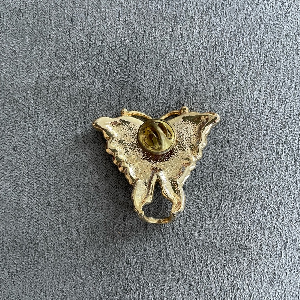 Beautiful Butterfly Pin - Picture 2 of 2